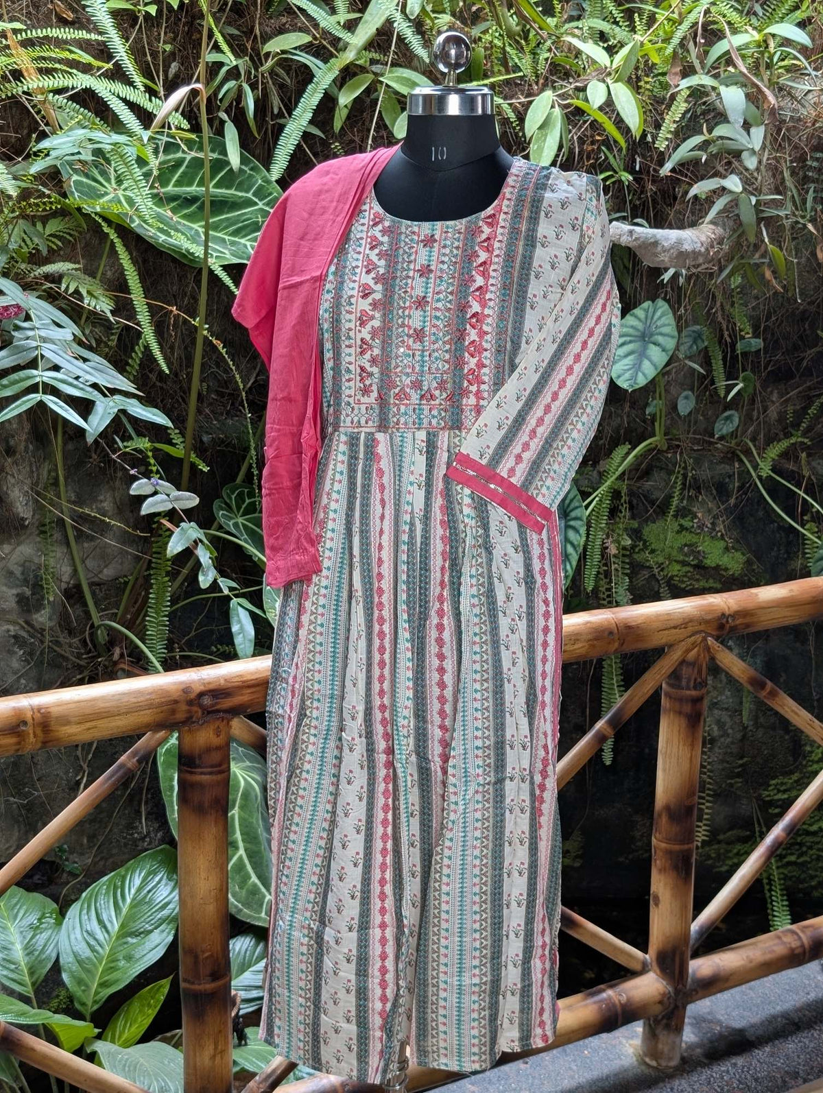 Cotton Printed Kurthi With Pink Bottom