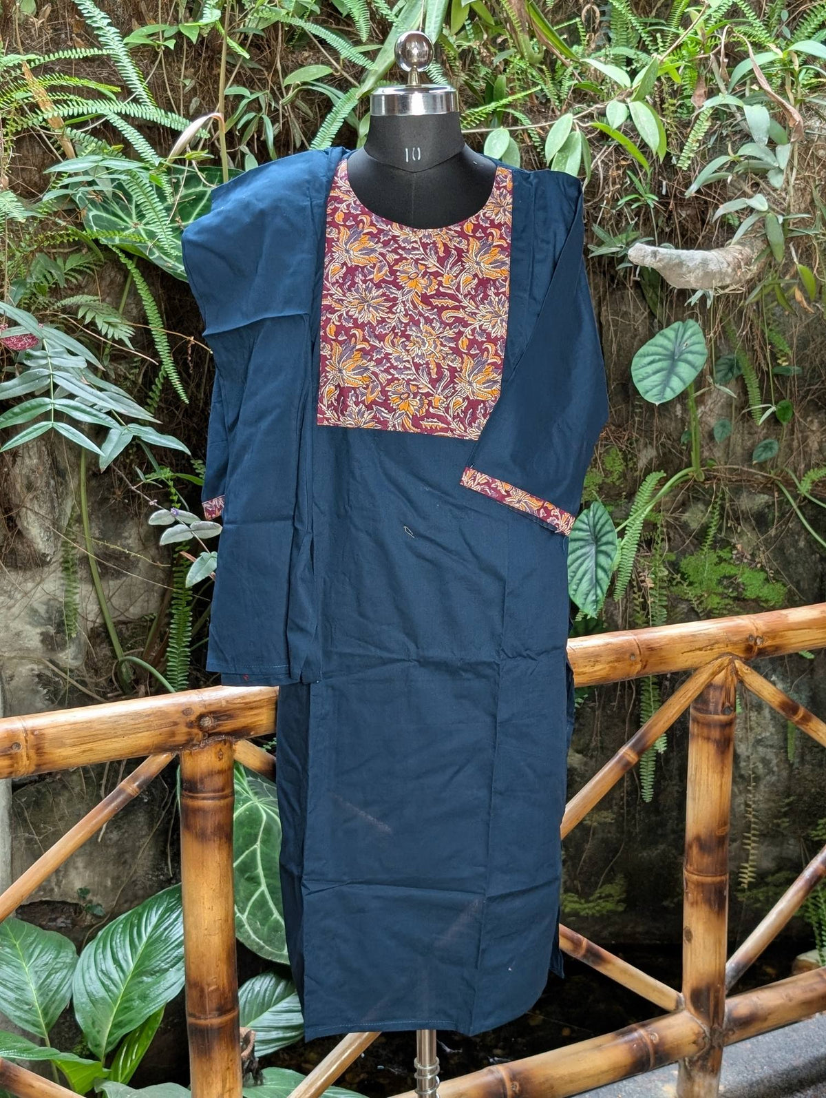 Navy Blue Kurtha With Magentha Print&Plain Bottom