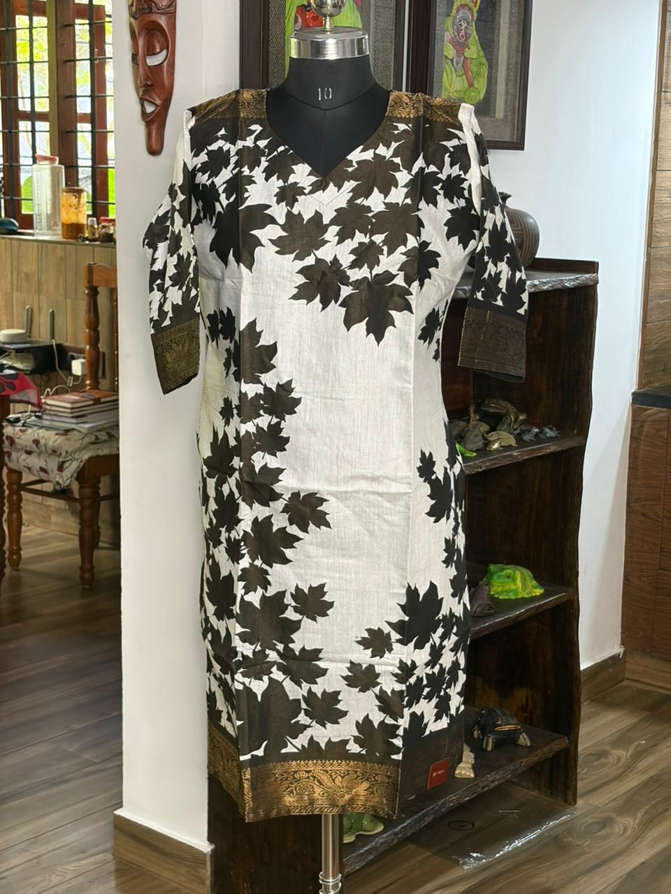 Chanderi Silk White Kurta With Leaf Design