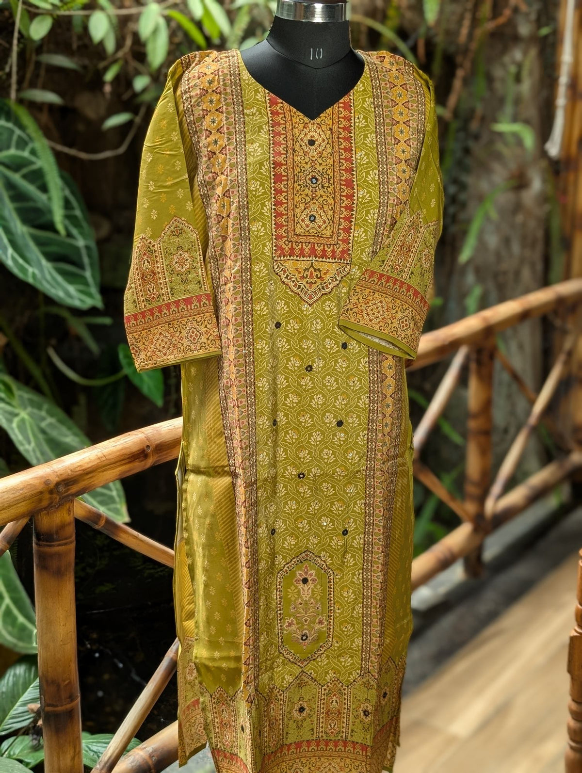 Roman Silk Green And Brick Red Kurta