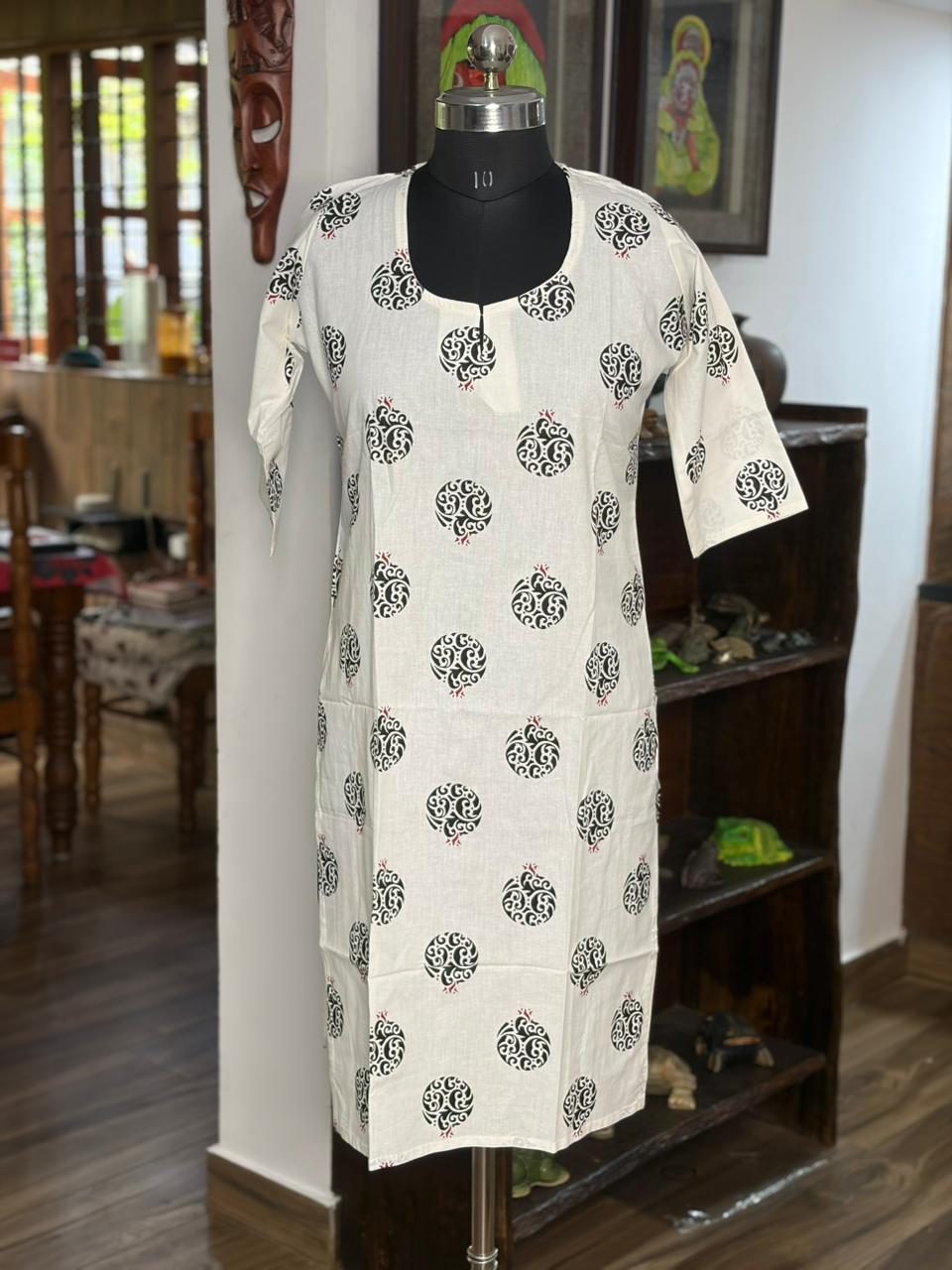 Cotton White Kurta With Black Print