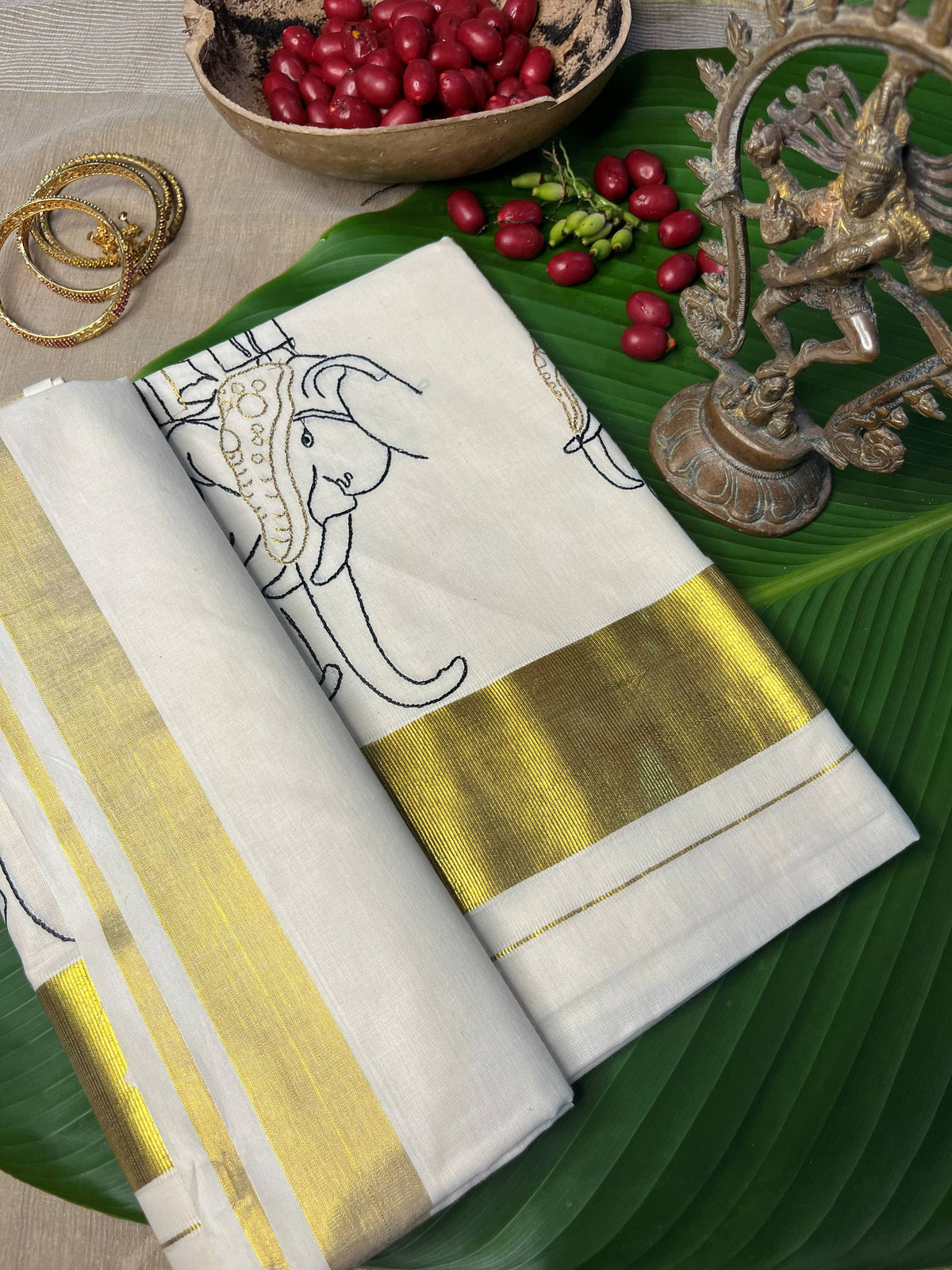 GOLDEN ELEPHANT THREADWORK SETSAREE