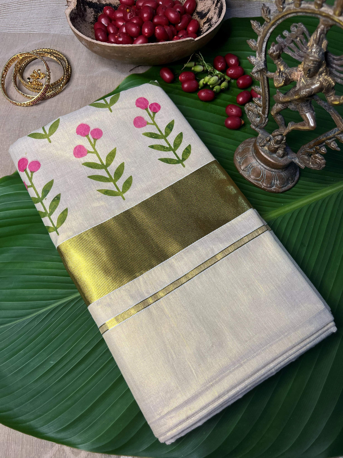 PINK FLORAL TISSUE SETSAREE