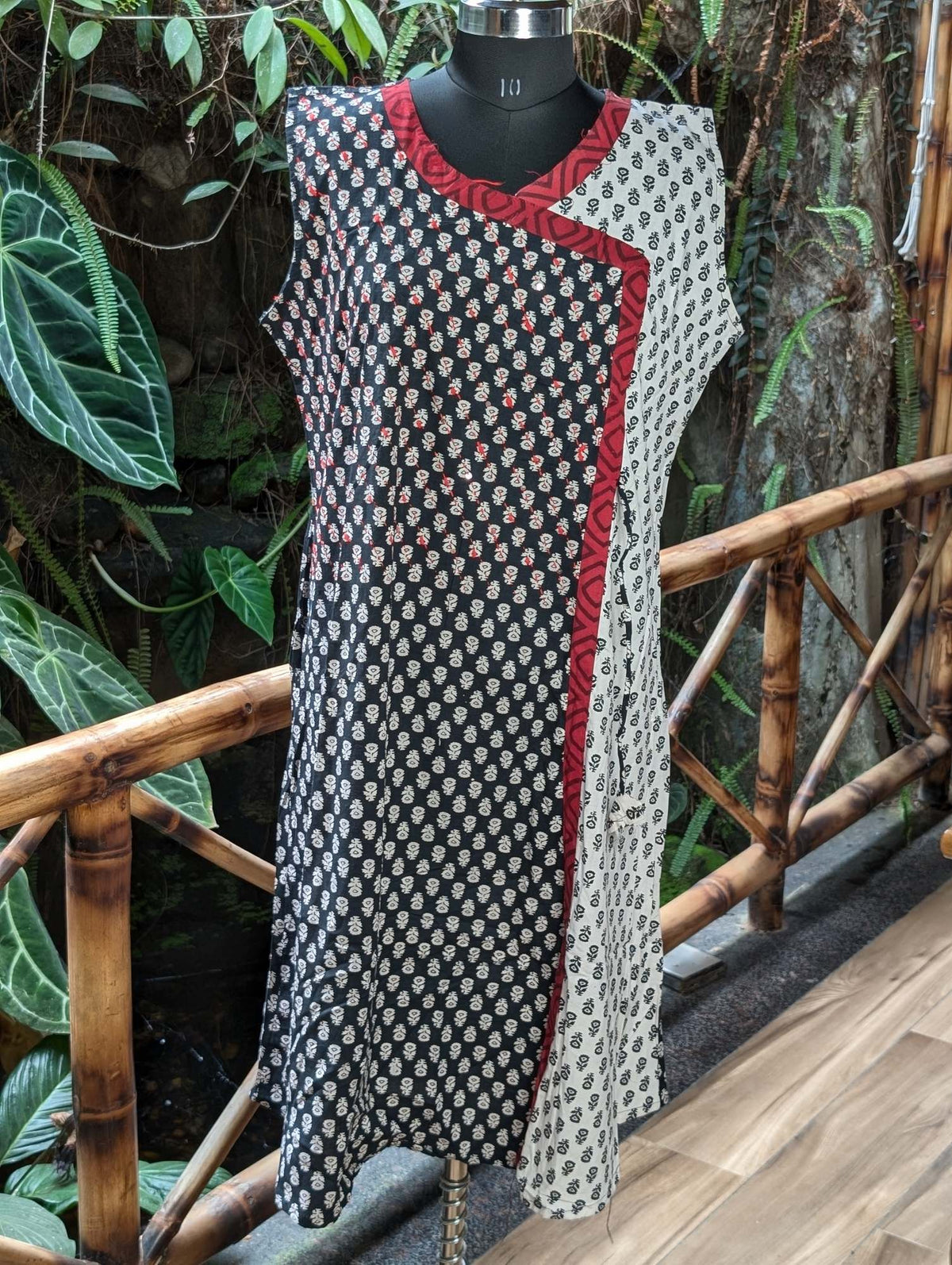 Cotton Black&White Angrakha Sleeveless Kurthi