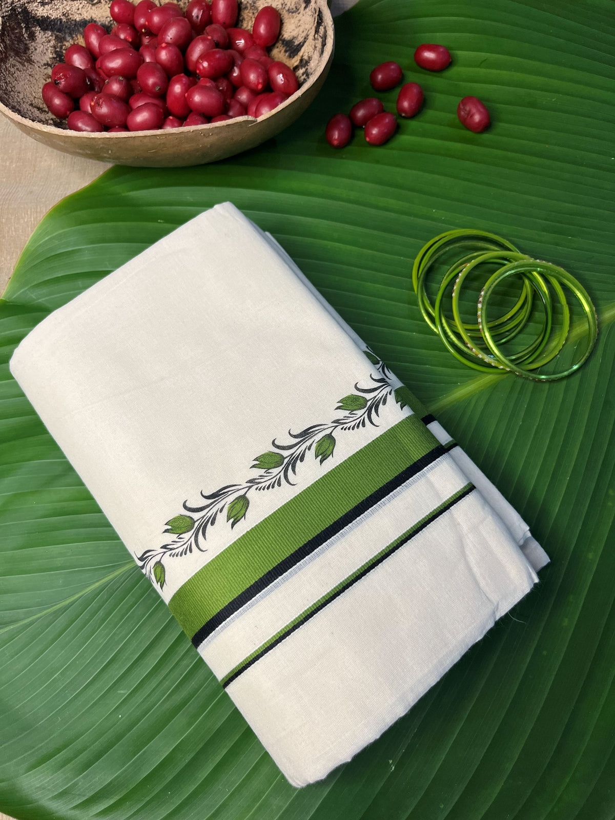 GREEN FLORAL SETTUM MUNDUM