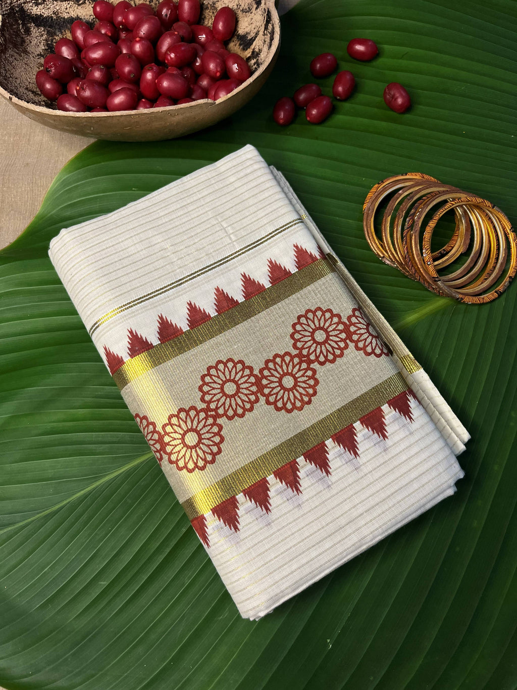 BROWN FLORAL SETTUM MUNDUM